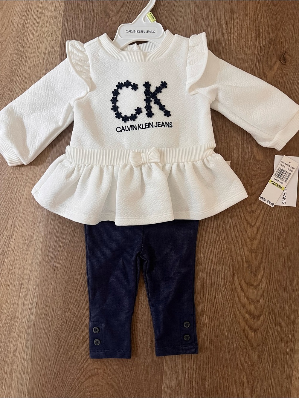 Brand new! Toddler Calvin Klein Jeans Top with Navy Floral CK Logo & Jeans Set